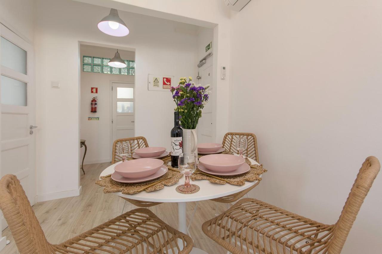 New Bright And Cozy Apartment In Graca Lisboa Exterior foto