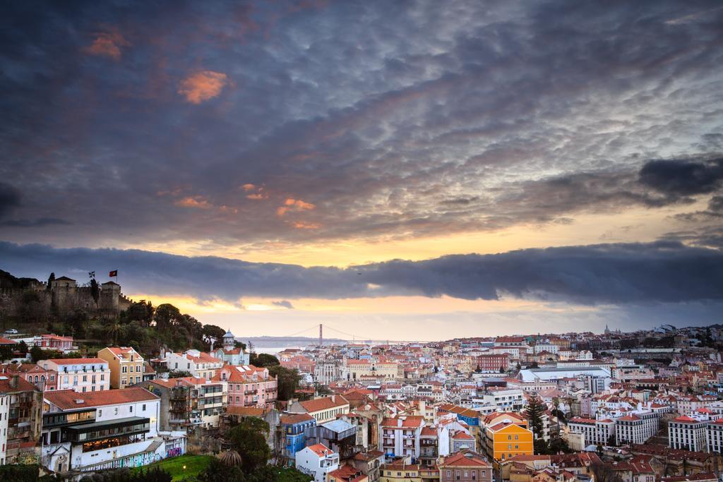 New Bright And Cozy Apartment In Graca Lisboa Exterior foto